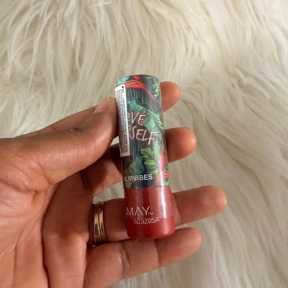 Almay Lip Vibes Lipstick 230 Love Yourself Red Cream New Sealed Tropical Tube